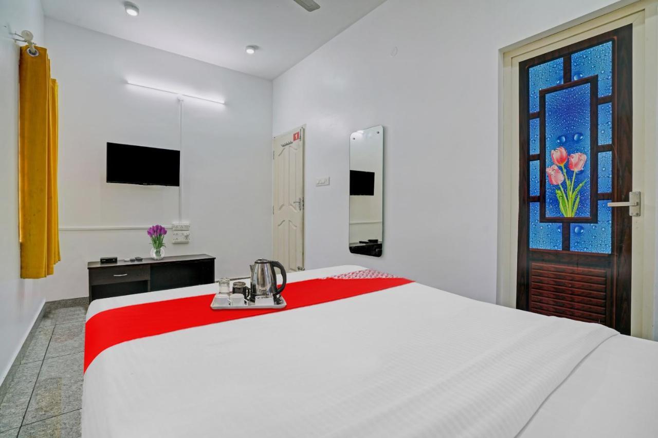 Kochi Oyo Thykoodam Sleep Inn المظهر الخارجي الصورة